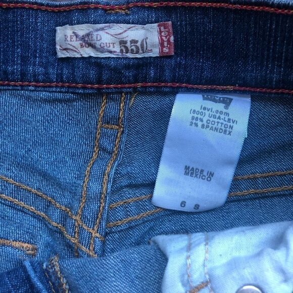 LEVI’S DENIM SHORTS 550,Cutoffs size 8 - Picture 4 of 4